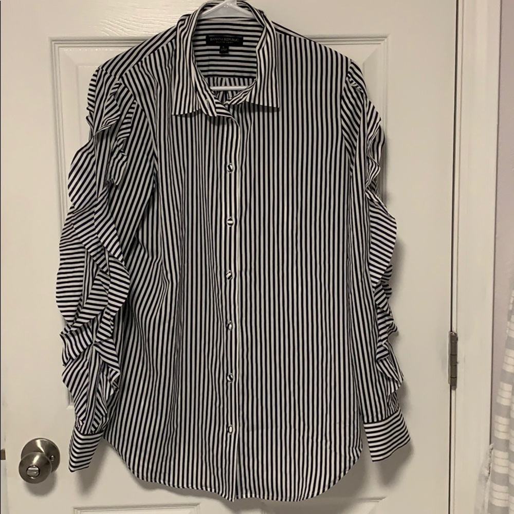 Banana Republic navy stripe ruffle sleeve top L
